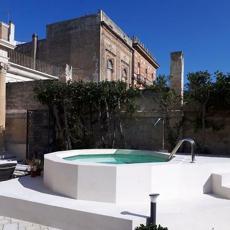 Dimora Charleston Lecce Parcheggio Privato In Loco Gratis Bed & Breakfast Exterior photo